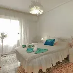 2 Bedroom Stunning In Apartment *